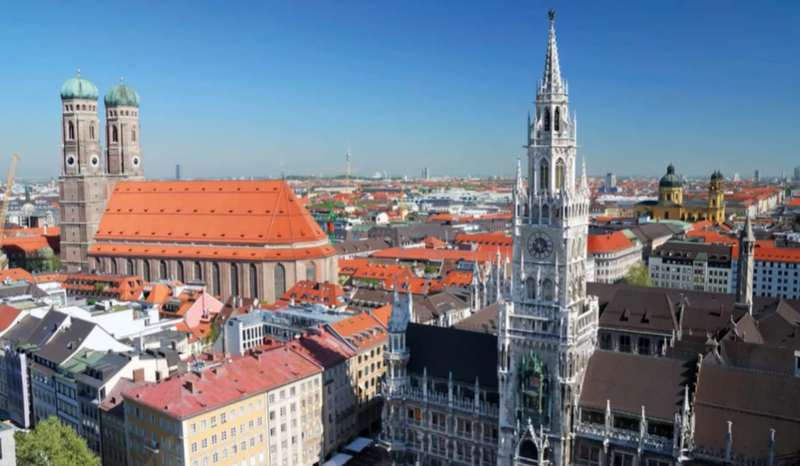File:DamnMunich.webp